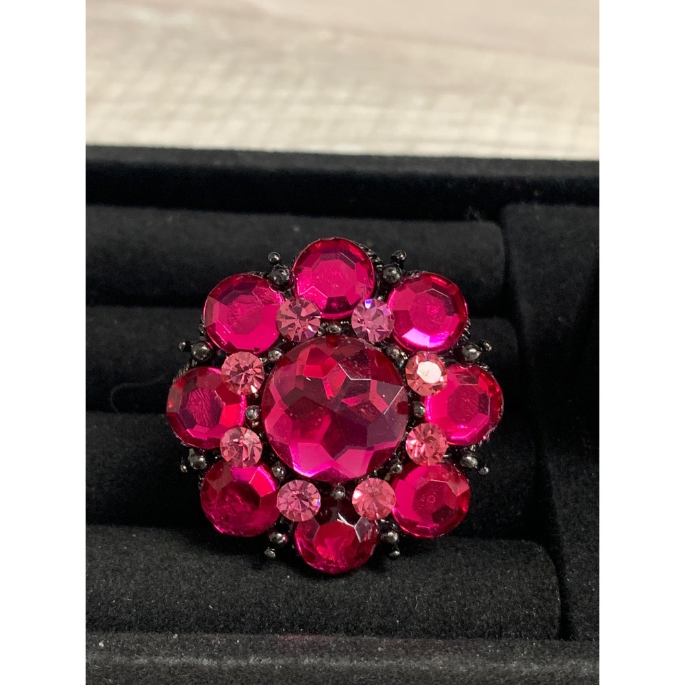 Paparazzi Pink Rhinestone Floral Cluster Stretch Ring Gunmetal Tone 5066